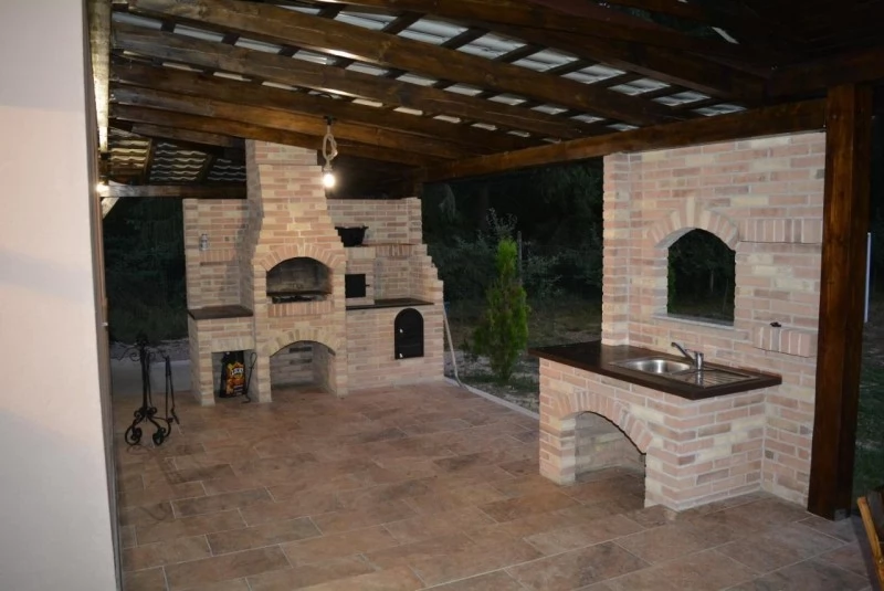 Finiș Cazare | Sat de vacanță (K1489-21) Imaginea poate fi supusă drepturilor de autor. Se recomandă contactarea titularului drepturilor.