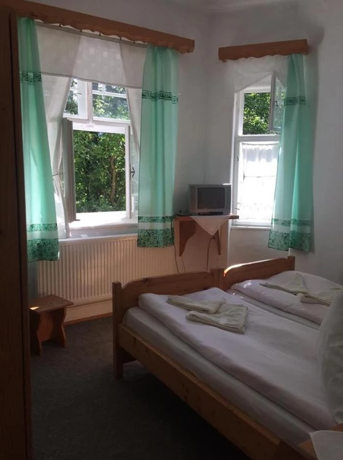 Szállás Băile Tușnad Vila Manyi *** | Tusnádfürdő - Manyi Villa ***. A kép szerzői jogvédelem alatt állhat. Javasolt a kapcsolatfelvétel a jog tulajdonossal.