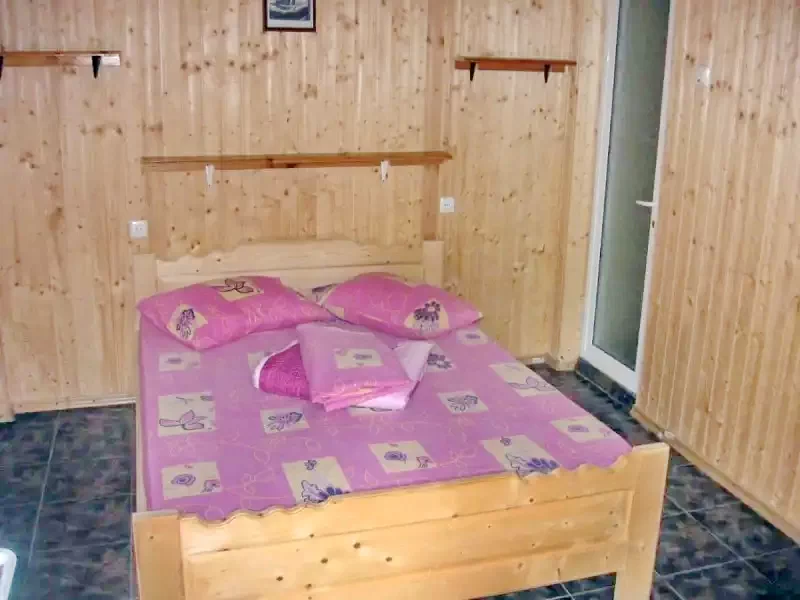  Szállás | Motel (K1399-14) A kép szerzői jogvédelem alatt állhat. Javasolt a kapcsolatfelvétel a jog tulajdonossal.