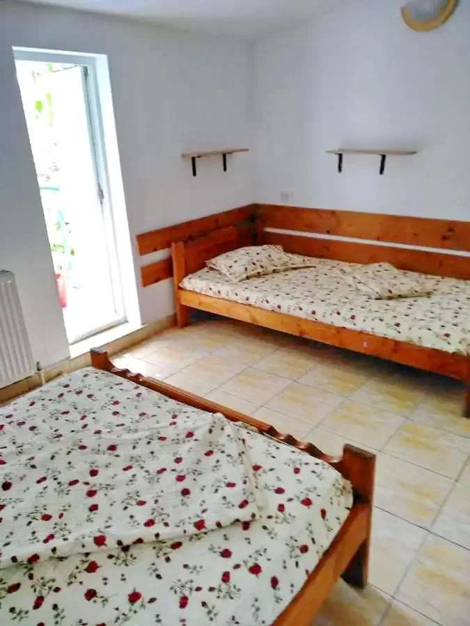 Szállás | Panzió (K1399-26) A kép szerzői jogvédelem alatt állhat. Javasolt a kapcsolatfelvétel a jog tulajdonossal. Szállás | Panzió (K1399-26) A kép szerzői jogvédelem alatt állhat. Javasolt a kapcsolatfelvétel a jog tulajdonossal.