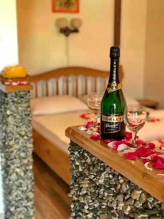 Korond Szállás | Kulcsosház (K0778-24) A kép szerzői jogvédelem alatt állhat. Javasolt a kapcsolatfelvétel a jog tulajdonossal. Korond Szállás | Kulcsosház (K0778-24) A kép szerzői jogvédelem alatt állhat. Javasolt a kapcsolatfelvétel a jog tulajdonossal.