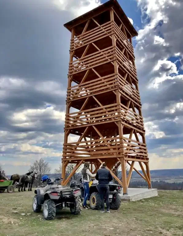 Korond Szállás | Kulcsosház (K0778-38) A kép szerzői jogvédelem alatt állhat. Javasolt a kapcsolatfelvétel a jog tulajdonossal. Korond Szállás | Kulcsosház (K0778-38) A kép szerzői jogvédelem alatt állhat. Javasolt a kapcsolatfelvétel a jog tulajdonossal.