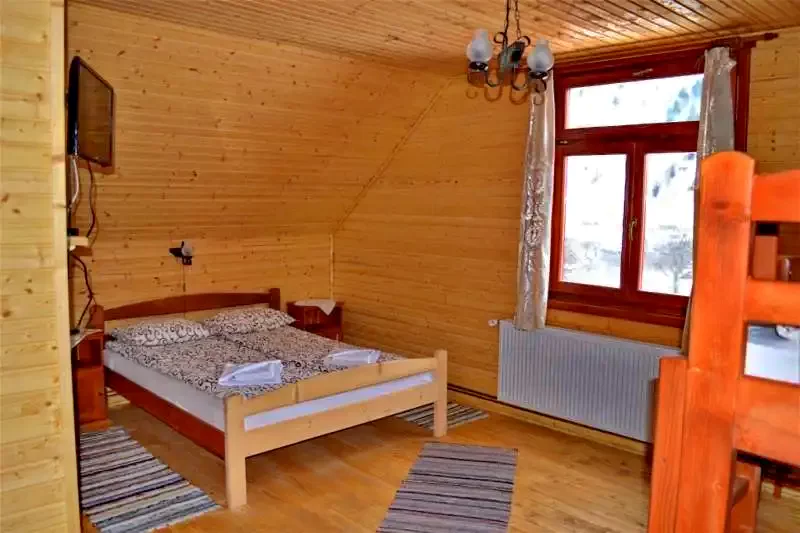 Gyimesfelsőlok Szállás | Motel (K1243-5) A kép szerzői jogvédelem alatt állhat. Javasolt a kapcsolatfelvétel a jog tulajdonossal.