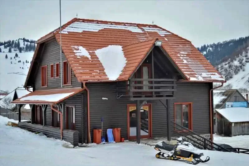 Gyimesfelsőlok Szállás | Panzió (K1243-10) A kép szerzői jogvédelem alatt állhat. Javasolt a kapcsolatfelvétel a jog tulajdonossal. Gyimesfelsőlok Szállás | Panzió (K1243-10) A kép szerzői jogvédelem alatt állhat. Javasolt a kapcsolatfelvétel a jog tulajdonossal.