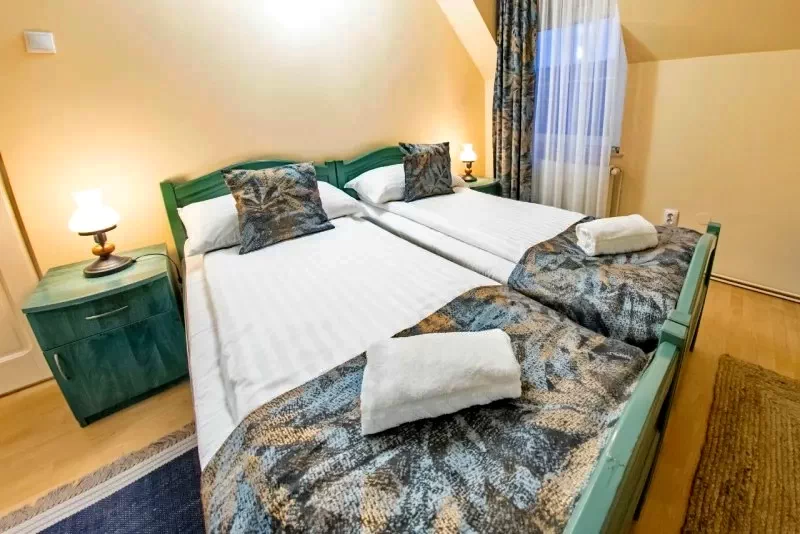 Sepsibükszád Szállás | Motel (K1116-83) A kép szerzői jogvédelem alatt állhat. Javasolt a kapcsolatfelvétel a jog tulajdonossal.