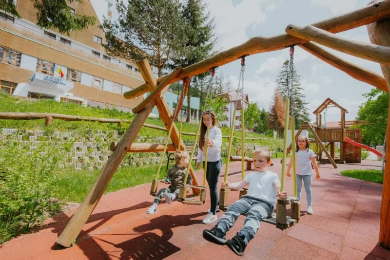 Tusnádfürdő Szállás | Hotel*** (K1498-28) A kép szerzői jogvédelem alatt állhat. Javasolt a kapcsolatfelvétel a jog tulajdonossal. Tusnádfürdő Szállás | Hotel*** (K1498-28) A kép szerzői jogvédelem alatt állhat. Javasolt a kapcsolatfelvétel a jog tulajdonossal.