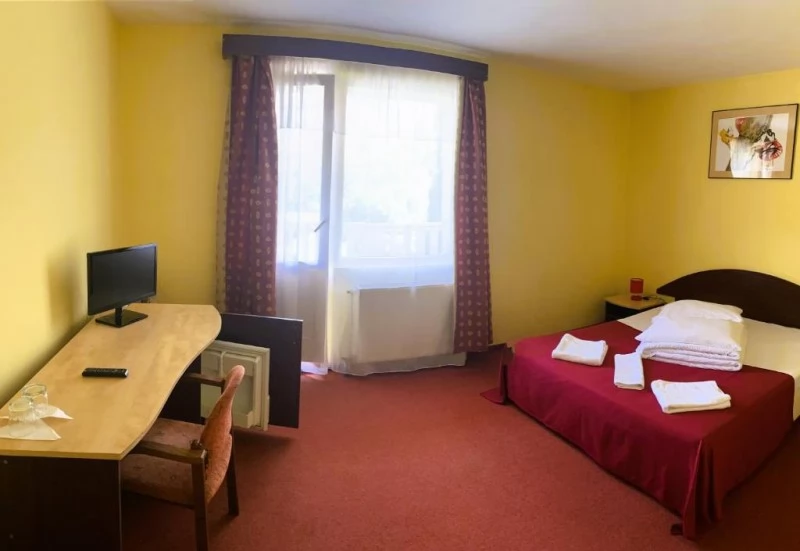 Băile Tușnad Cazare | Motel (K0590-15) Imaginea poate fi supusă drepturilor de autor. Se recomandă contactarea titularului drepturilor.