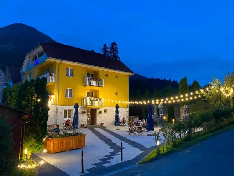 Băile Tușnad Cazare | Motel (K0590-42) Imaginea poate fi supusă drepturilor de autor. Se recomandă contactarea titularului drepturilor.