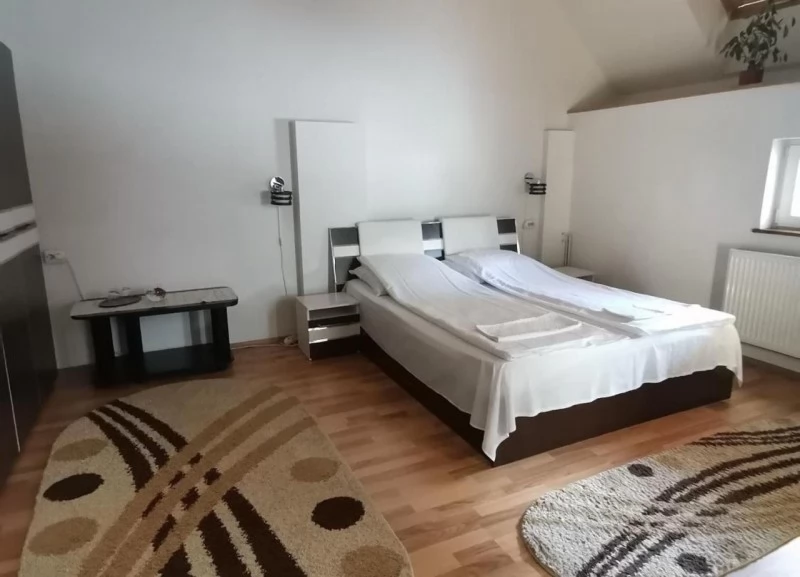 Négyfalu Szállás | Motel (K0241-18) A kép szerzői jogvédelem alatt állhat. Javasolt a kapcsolatfelvétel a jog tulajdonossal.