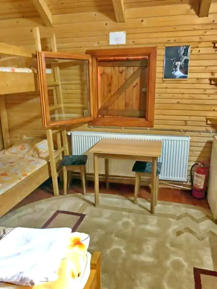 Padis Cazare | Pensiune (K0360-18) Imaginea poate fi supusă drepturilor de autor. Se recomandă contactarea titularului drepturilor. Padis Cazare | Pensiune (K0360-18) Imaginea poate fi supusă drepturilor de autor. Se recomandă contactarea titularului drepturilor.