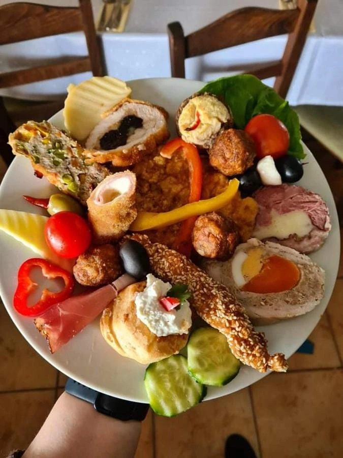 Szilágycseh Szállás | Panzió (K0627-13) A kép szerzői jogvédelem alatt állhat. Javasolt a kapcsolatfelvétel a jog tulajdonossal. Szilágycseh Szállás | Panzió (K0627-13) A kép szerzői jogvédelem alatt állhat. Javasolt a kapcsolatfelvétel a jog tulajdonossal.