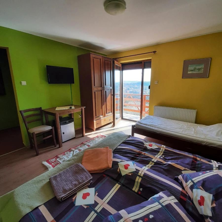 Cehu Silvaniei Cazare | Motel (K0627-18) Imaginea poate fi supusă drepturilor de autor. Se recomandă contactarea titularului drepturilor.