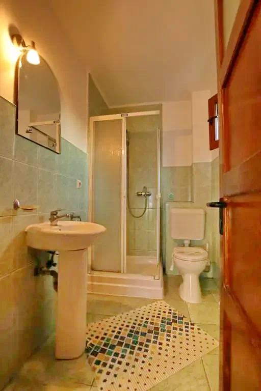 Szilágycseh Szállás | Motel (K0627-35) A kép szerzői jogvédelem alatt állhat. Javasolt a kapcsolatfelvétel a jog tulajdonossal.