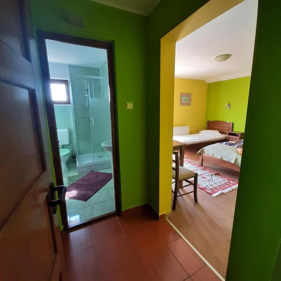 Cehu Silvaniei Cazare | Motel (K0627-40) Imaginea poate fi supusă drepturilor de autor. Se recomandă contactarea titularului drepturilor.