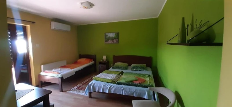 Szilágycseh Szállás | Motel (K0627-41) A kép szerzői jogvédelem alatt állhat. Javasolt a kapcsolatfelvétel a jog tulajdonossal.