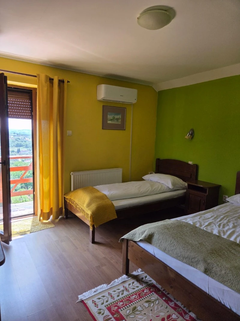 Cehu Silvaniei Cazare | Motel (K0627-72) Imaginea poate fi supusă drepturilor de autor. Se recomandă contactarea titularului drepturilor.