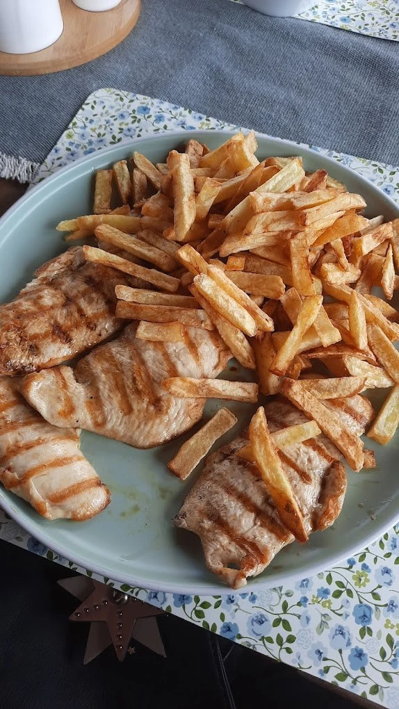 Szászkabánya Szállás | Panzió (K1271-5) A kép szerzői jogvédelem alatt állhat. Javasolt a kapcsolatfelvétel a jog tulajdonossal. Szászkabánya Szállás | Panzió (K1271-5) A kép szerzői jogvédelem alatt állhat. Javasolt a kapcsolatfelvétel a jog tulajdonossal.