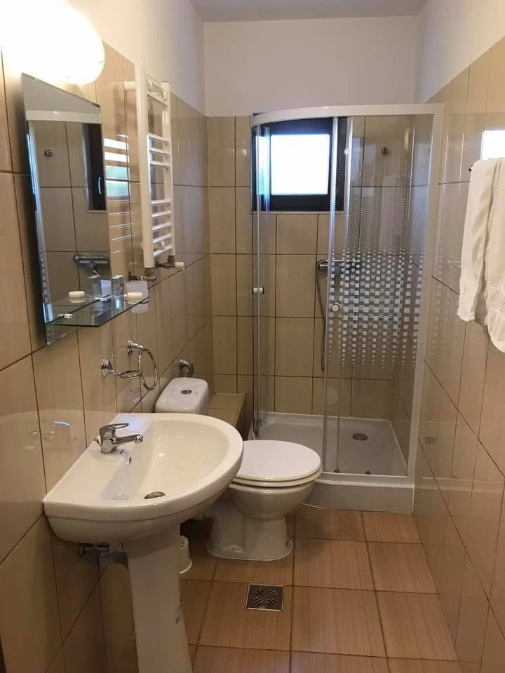 Szászkabánya Szállás | Motel (K1271-42) A kép szerzői jogvédelem alatt állhat. Javasolt a kapcsolatfelvétel a jog tulajdonossal.