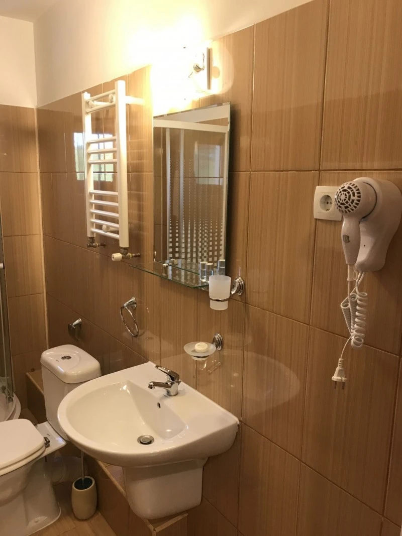 Szászkabánya Szállás | Motel (K1271-43) A kép szerzői jogvédelem alatt állhat. Javasolt a kapcsolatfelvétel a jog tulajdonossal.