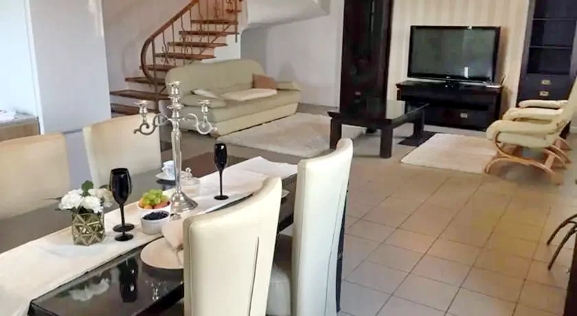 Șelimbăr Cazare | Sat de vacanță (K0422-2) Imaginea poate fi supusă drepturilor de autor. Se recomandă contactarea titularului drepturilor.