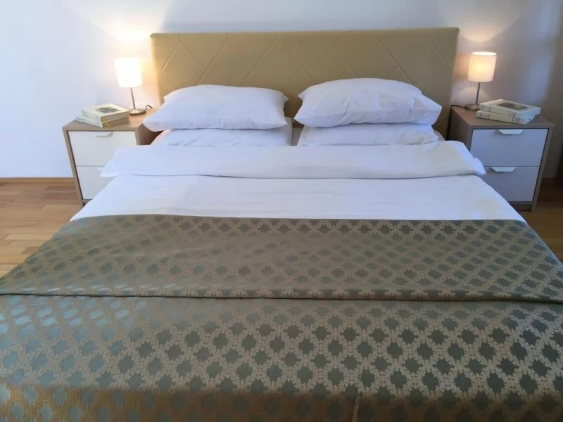 Sellenberk Szállás | Üdülőfalu (K0422-4) A kép szerzői jogvédelem alatt állhat. Javasolt a kapcsolatfelvétel a jog tulajdonossal.