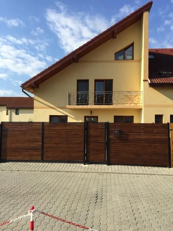 Sellenberk Szállás | Kulcsosház (K0422-20) A kép szerzői jogvédelem alatt állhat. Javasolt a kapcsolatfelvétel a jog tulajdonossal. Sellenberk Szállás | Kulcsosház (K0422-20) A kép szerzői jogvédelem alatt állhat. Javasolt a kapcsolatfelvétel a jog tulajdonossal.