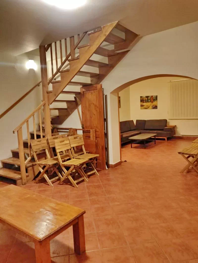 Mădăraș Cazare | Cabană (K0555-7) Imaginea poate fi supusă drepturilor de autor. Se recomandă contactarea titularului drepturilor. Mădăraș Cazare | Cabană (K0555-7) Imaginea poate fi supusă drepturilor de autor. Se recomandă contactarea titularului drepturilor.