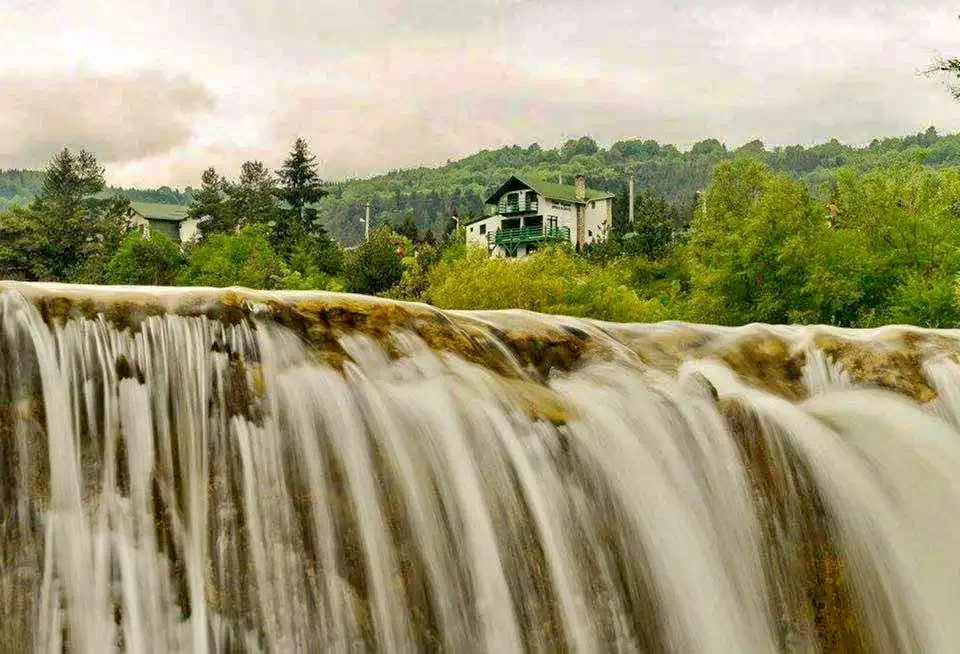 Săcele Cazare | Vilă turistică (K0707-1) Imaginea poate fi supusă drepturilor de autor. Se recomandă contactarea titularului drepturilor.