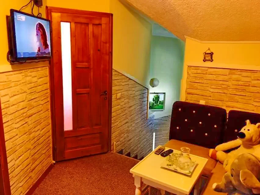 Săcele Cazare | Camping / Popas turistic (K0707-18) Imaginea poate fi supusă drepturilor de autor. Se recomandă contactarea titularului drepturilor.