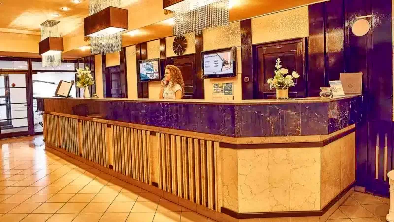 Cazare Târgu Mureș - Hotel Continental**** | Marosvásárhely - Continental Hotel****. Imaginea poate fi supusă drepturilor de autor. Se recomandă contactarea titularului drepturilor.