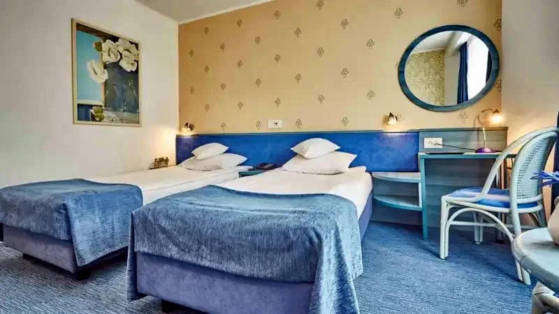 Cazare Târgu Mureș - Hotel Continental**** | Marosvásárhely - Continental Hotel****. Imaginea poate fi supusă drepturilor de autor. Se recomandă contactarea titularului drepturilor.