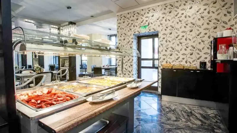 Târgu Mureș Cazare | Hotel**** (K0809-23) Imaginea poate fi supusă drepturilor de autor. Se recomandă contactarea titularului drepturilor. Târgu Mureș Cazare | Hotel**** (K0809-23) Imaginea poate fi supusă drepturilor de autor. Se recomandă contactarea titularului drepturilor.