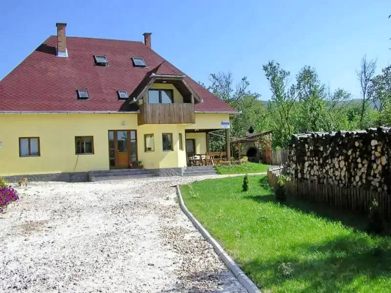 Bikfalva Szállás | Panzió (K0646-31) A kép szerzői jogvédelem alatt állhat. Javasolt a kapcsolatfelvétel a jog tulajdonossal. Bikfalva Szállás | Panzió (K0646-31) A kép szerzői jogvédelem alatt állhat. Javasolt a kapcsolatfelvétel a jog tulajdonossal.