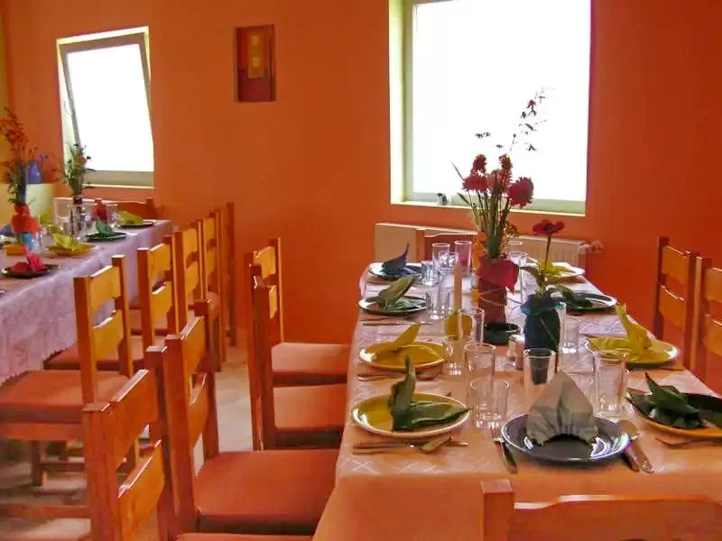 Bikfalva Szállás | Motel (K0646-32) A kép szerzői jogvédelem alatt állhat. Javasolt a kapcsolatfelvétel a jog tulajdonossal.