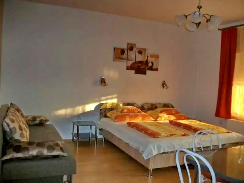 Mișcolț Cazare | Casă de oaspeți (K0863-5) Imaginea poate fi supusă drepturilor de autor. Se recomandă contactarea titularului drepturilor. Mișcolț Cazare | Casă de oaspeți (K0863-5) Imaginea poate fi supusă drepturilor de autor. Se recomandă contactarea titularului drepturilor.