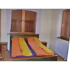 Vărșag Cazare | Sat de vacanță (K0814-27) Imaginea poate fi supusă drepturilor de autor. Se recomandă contactarea titularului drepturilor.