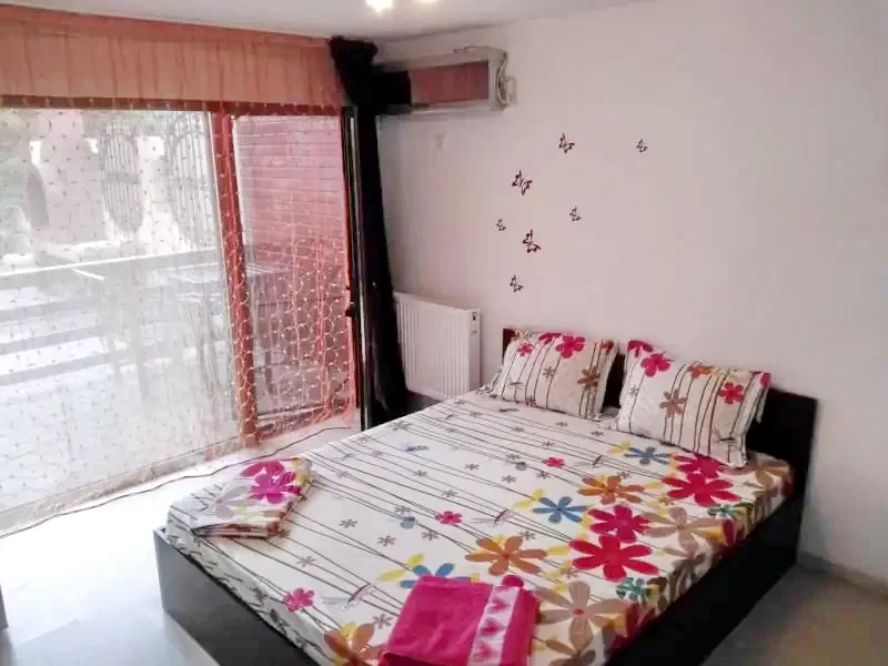 Corbu Cazare | Cabană (K0435-8) Imaginea poate fi supusă drepturilor de autor. Se recomandă contactarea titularului drepturilor. Corbu Cazare | Cabană (K0435-8) Imaginea poate fi supusă drepturilor de autor. Se recomandă contactarea titularului drepturilor.