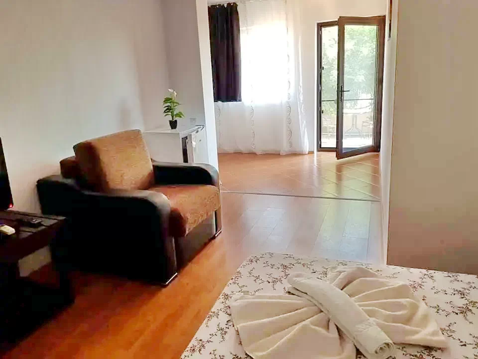 Corbu Cazare | Sat de vacanță (K0435-15) Imaginea poate fi supusă drepturilor de autor. Se recomandă contactarea titularului drepturilor.