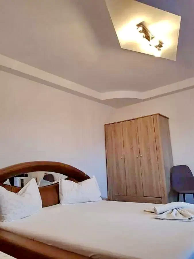 Corbu Cazare | Cabană (K0435-20) Imaginea poate fi supusă drepturilor de autor. Se recomandă contactarea titularului drepturilor. Corbu Cazare | Cabană (K0435-20) Imaginea poate fi supusă drepturilor de autor. Se recomandă contactarea titularului drepturilor.