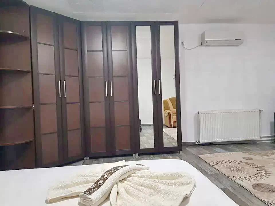 Corbu Cazare | Cabană (K0435-42) Imaginea poate fi supusă drepturilor de autor. Se recomandă contactarea titularului drepturilor. Corbu Cazare | Cabană (K0435-42) Imaginea poate fi supusă drepturilor de autor. Se recomandă contactarea titularului drepturilor.