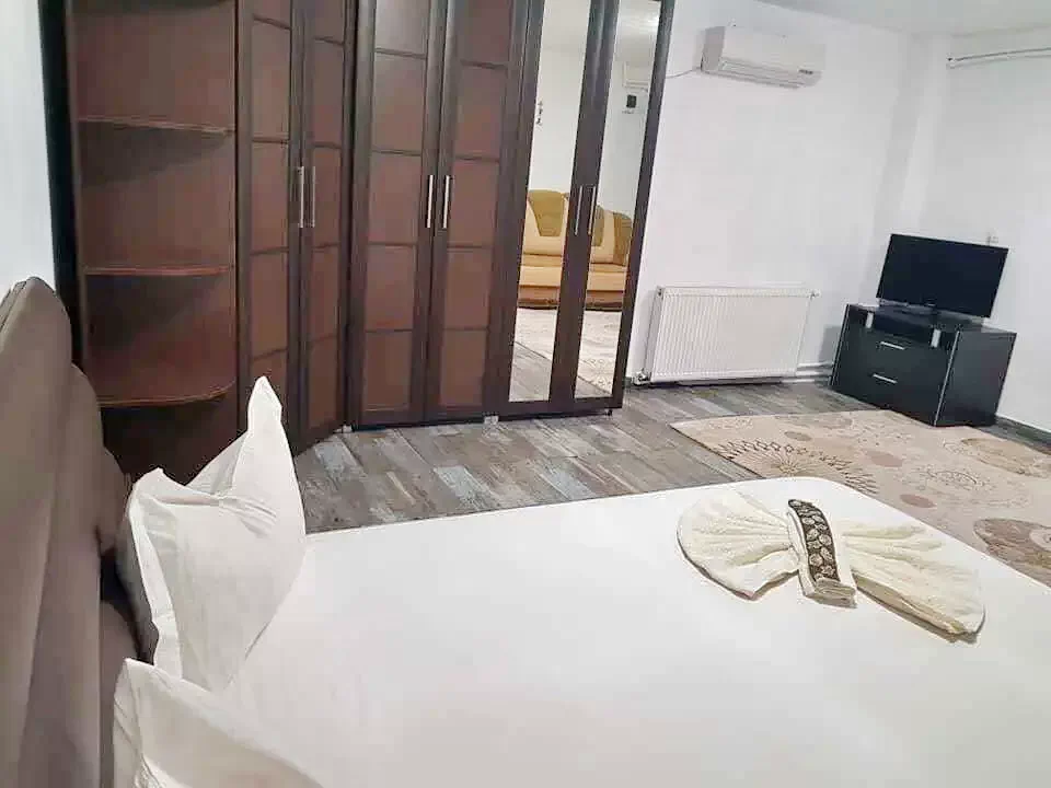 Corbu Cazare | Cabană (K0435-53) Imaginea poate fi supusă drepturilor de autor. Se recomandă contactarea titularului drepturilor. Corbu Cazare | Cabană (K0435-53) Imaginea poate fi supusă drepturilor de autor. Se recomandă contactarea titularului drepturilor.