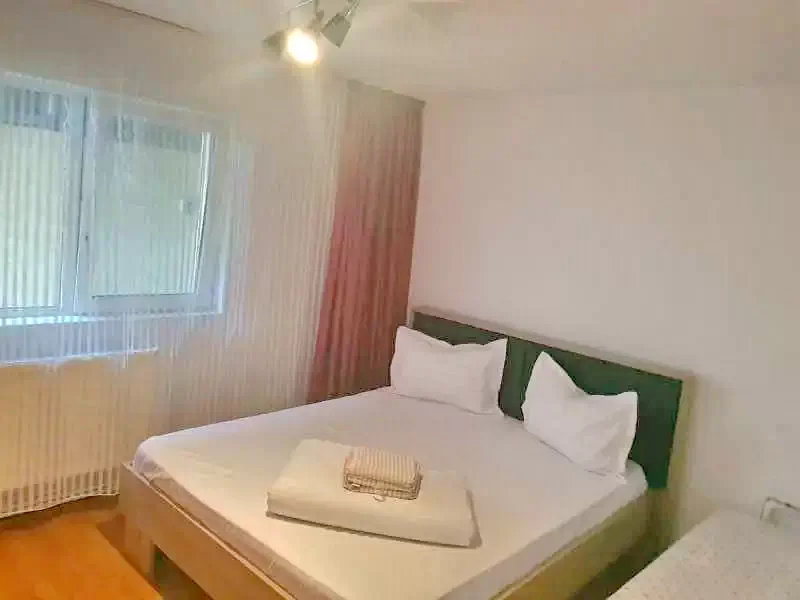 Corbu Cazare | Cabană (K0435-58) Imaginea poate fi supusă drepturilor de autor. Se recomandă contactarea titularului drepturilor. Corbu Cazare | Cabană (K0435-58) Imaginea poate fi supusă drepturilor de autor. Se recomandă contactarea titularului drepturilor.