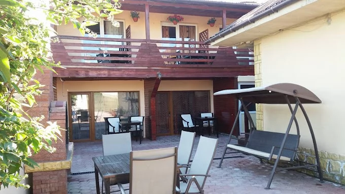 Corbu Cazare | Cabană (K0435-63) Imaginea poate fi supusă drepturilor de autor. Se recomandă contactarea titularului drepturilor. Corbu Cazare | Cabană (K0435-63) Imaginea poate fi supusă drepturilor de autor. Se recomandă contactarea titularului drepturilor.