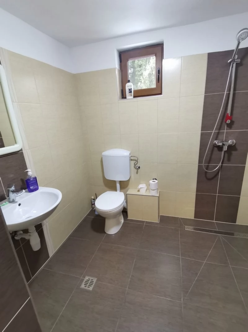 Izvoru Mureșului Cazare | Cabană (K1500-4) Imaginea poate fi supusă drepturilor de autor. Se recomandă contactarea titularului drepturilor. Izvoru Mureșului Cazare | Cabană (K1500-4) Imaginea poate fi supusă drepturilor de autor. Se recomandă contactarea titularului drepturilor.