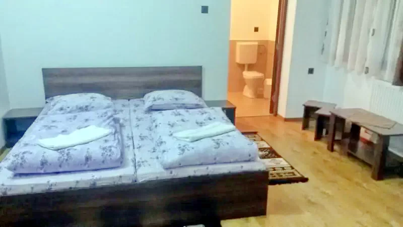 Corund Cazare | Cabană (K0412-20) Imaginea poate fi supusă drepturilor de autor. Se recomandă contactarea titularului drepturilor. Corund Cazare | Cabană (K0412-20) Imaginea poate fi supusă drepturilor de autor. Se recomandă contactarea titularului drepturilor.