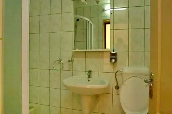 Nagyenyed Szállás | Motel (K1148-8) A kép szerzői jogvédelem alatt állhat. Javasolt a kapcsolatfelvétel a jog tulajdonossal.