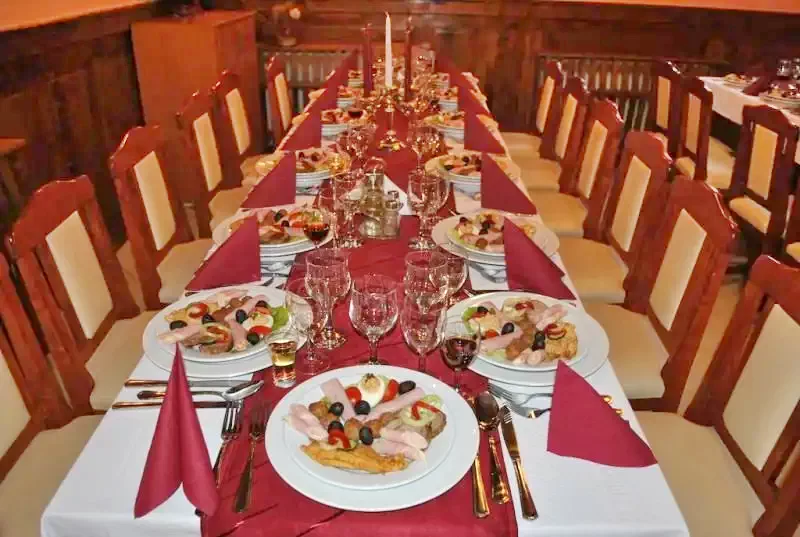 Csíkszereda Szállás | Panzió (K0078-12) A kép szerzői jogvédelem alatt állhat. Javasolt a kapcsolatfelvétel a jog tulajdonossal. Csíkszereda Szállás | Panzió (K0078-12) A kép szerzői jogvédelem alatt állhat. Javasolt a kapcsolatfelvétel a jog tulajdonossal.