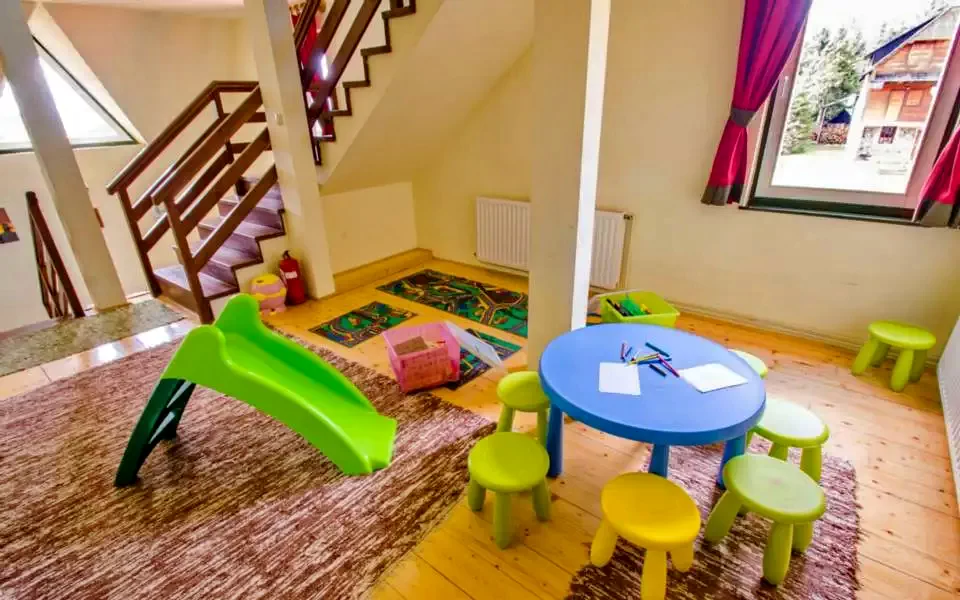 Madarasi Hargita Szállás | Panzió (K0740-16) A kép szerzői jogvédelem alatt állhat. Javasolt a kapcsolatfelvétel a jog tulajdonossal. Madarasi Hargita Szállás | Panzió (K0740-16) A kép szerzői jogvédelem alatt állhat. Javasolt a kapcsolatfelvétel a jog tulajdonossal.