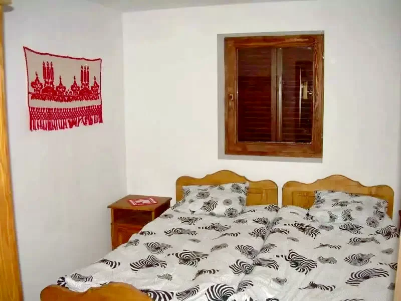 Lacu Roșu Cazare | Vila (K0242-8) Imaginea poate fi supusă drepturilor de autor. Se recomandă contactarea titularului drepturilor.