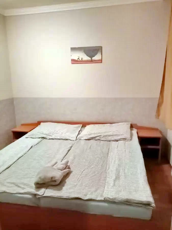 Hajdúszoboszló Szállás | Apartman (K1100-2) A kép szerzői jogvédelem alatt állhat. Javasolt a kapcsolatfelvétel a jog tulajdonossal. Hajdúszoboszló Szállás | Apartman (K1100-2) A kép szerzői jogvédelem alatt állhat. Javasolt a kapcsolatfelvétel a jog tulajdonossal.